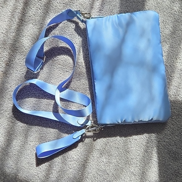 Pretty Blue Shoulder Bag - Picture 3 of 4
